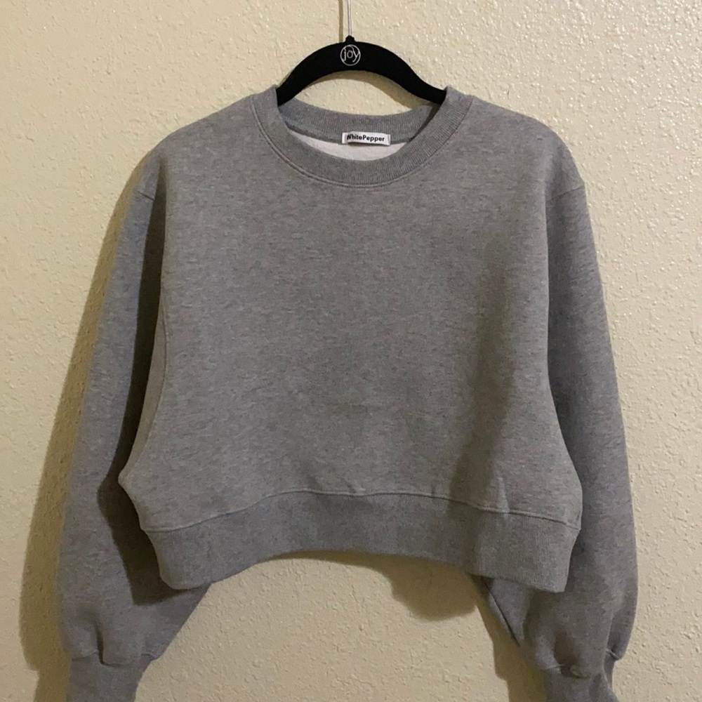 gray crop sweater from Stylenanda